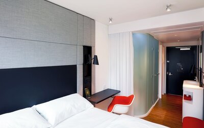 citizenM Los Angeles Downtown