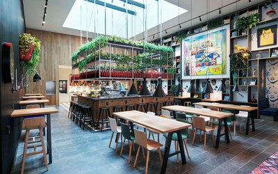 citizenM Los Angeles Downtown