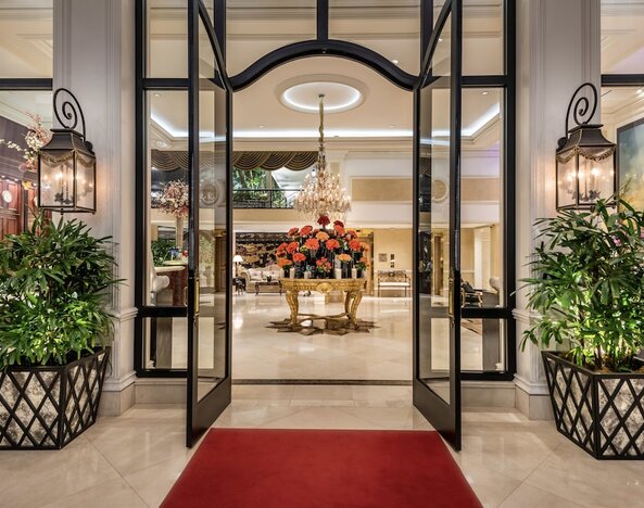 Beverly Hills Plaza Hotel & Spa