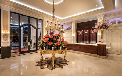 Beverly Hills Plaza Hotel & Spa