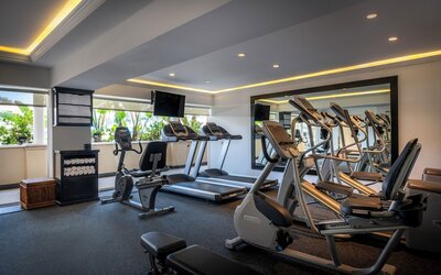 Beverly Hills Plaza Hotel & Spa