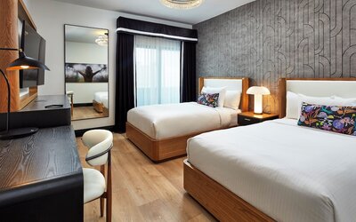 Elan Hotel