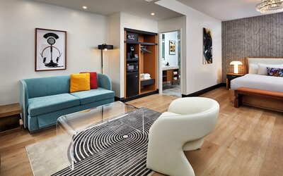 Elan Hotel