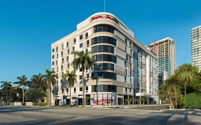 Hampton Inn & Suites Miami Wynwood Design District