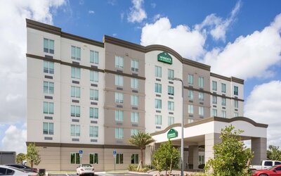Wingate By Wyndham Miami Airport