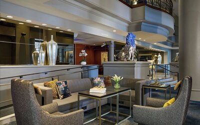 Renaissance Los Angeles Airport Hotel