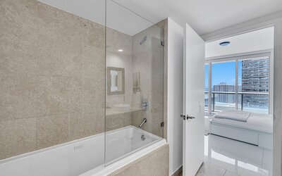 Icon Brickell