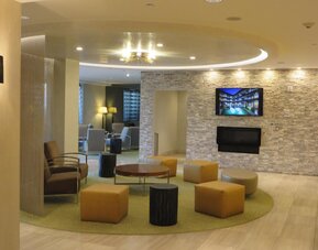 Aventura Hotel