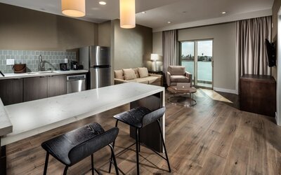 Aventura Hotel