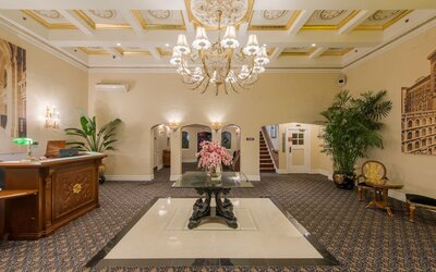 Hollywood Historic Hotel