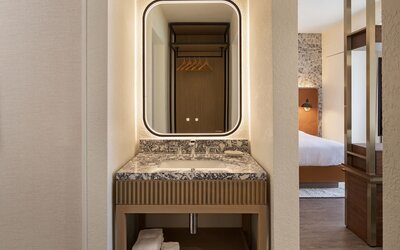 Burton House, Beverly Hills, A Tribute Portfolio Hotel