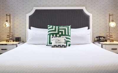 Carlyle Inn