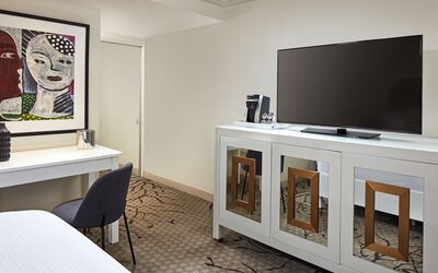 Carlyle Inn