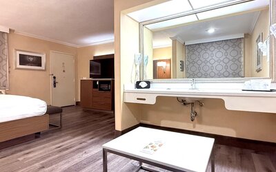 Best Western Hollywood Plaza Hotel - Walk of Fame Film City LA