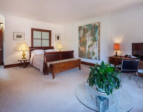 Suites in a Manhattan Mansion