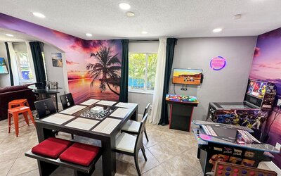 4 to 23 Guests GameRoom 2 Kitchens BAR BBQ