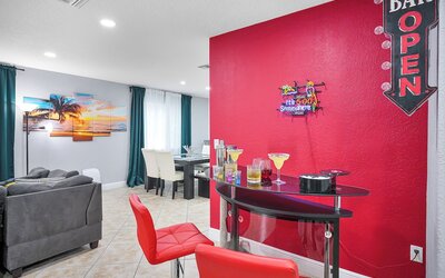 4 to 23 Guests GameRoom 2 Kitchens BAR BBQ
