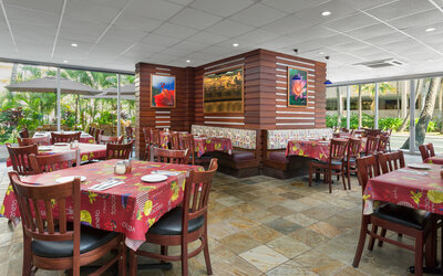 Courtyard Waikiki Beach