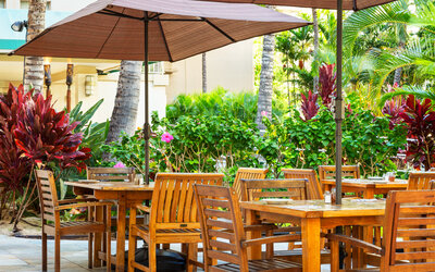 Courtyard Waikiki Beach