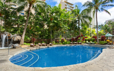 Courtyard Waikiki Beach