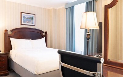 Hotel Stanford