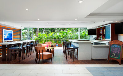 Courtyard Waikiki Beach