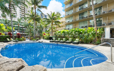 Courtyard Waikiki Beach