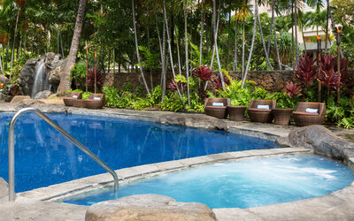 Courtyard Waikiki Beach