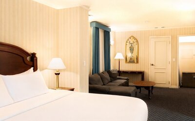 Hotel Stanford