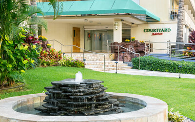 Courtyard Waikiki Beach