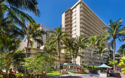 Courtyard Waikiki Beach