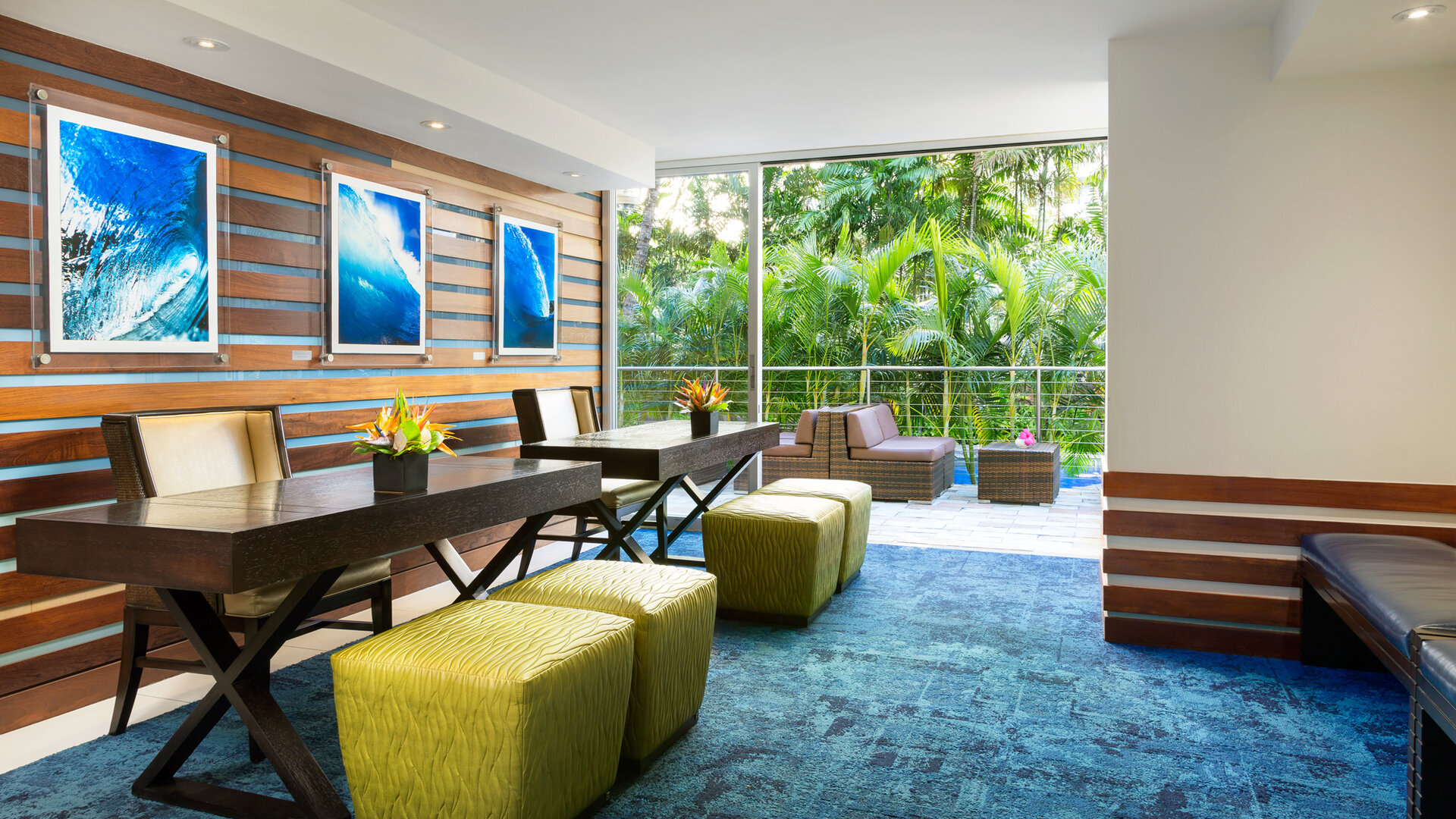 Courtyard Waikiki Beach