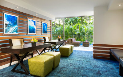 Courtyard Waikiki Beach