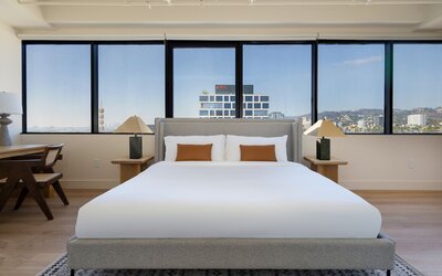 Kasa Sunset Los Angeles