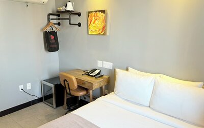 Madison LES Hotel