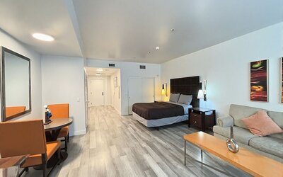 Melrose Rooftop Boutique Residences