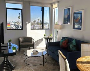 Melrose Rooftop Boutique Residences