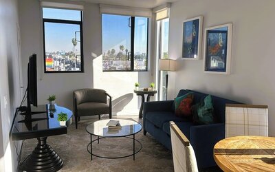 Melrose Rooftop Boutique Residences