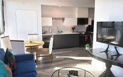 Melrose Rooftop Boutique Residences