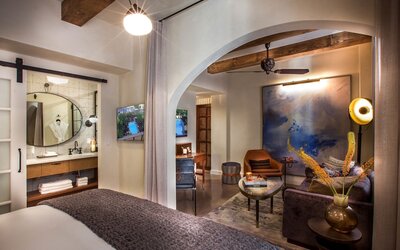 Hotel Figueroa, Unbound Collection by Hyatt