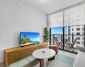 Brand-New Luxury 1BR  - Rooftop pool