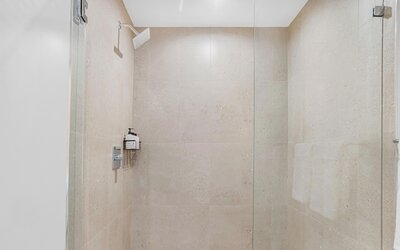 Brand-New Luxury 1BR  - Rooftop pool