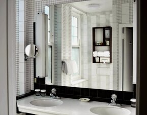 Washington Square Hotel