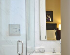 Washington Square Hotel