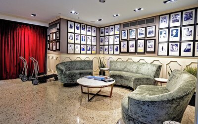The Hollywood Franklin Hotel near Universal Studios