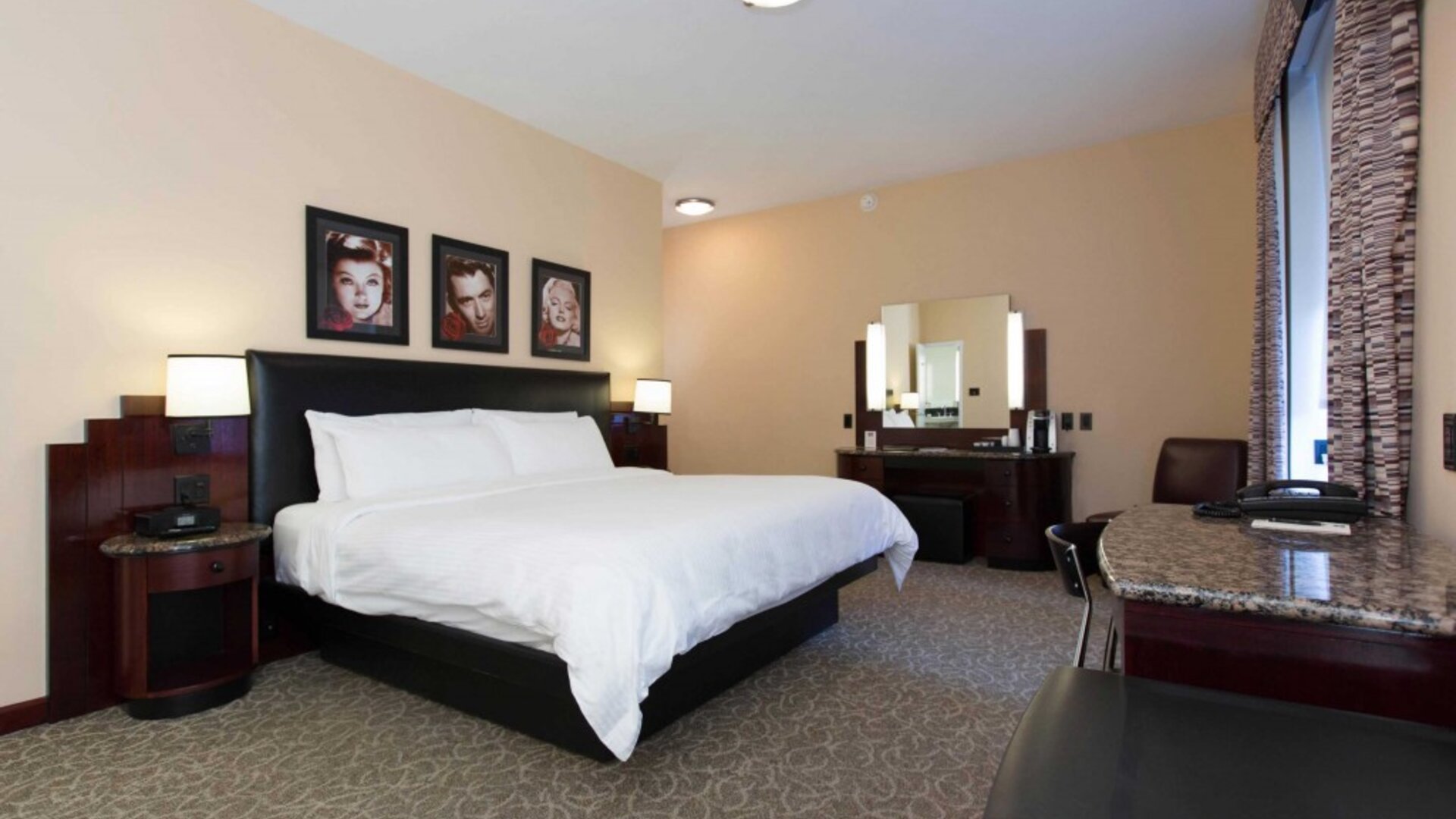 Washington Square Hotel