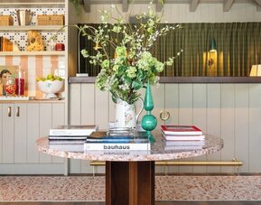 Le Petit Pali Brentwood West Los Angeles