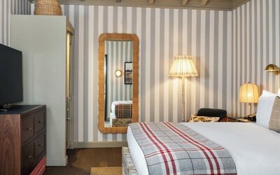 Le Petit Pali Brentwood West Los Angeles