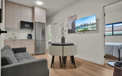 Prestige Retreat by Renzzi