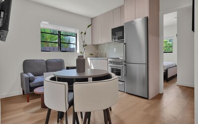 Prestige Retreat by Renzzi